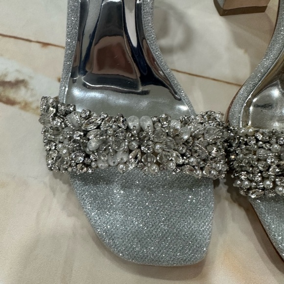 Badgley Mischka Wedding Shoes Size 7 - Picture 2 of 7